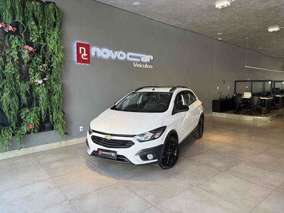 CHEVROLET ONIX 1.4 MPFI ACTIV 8V FLEX 4P MANUAL